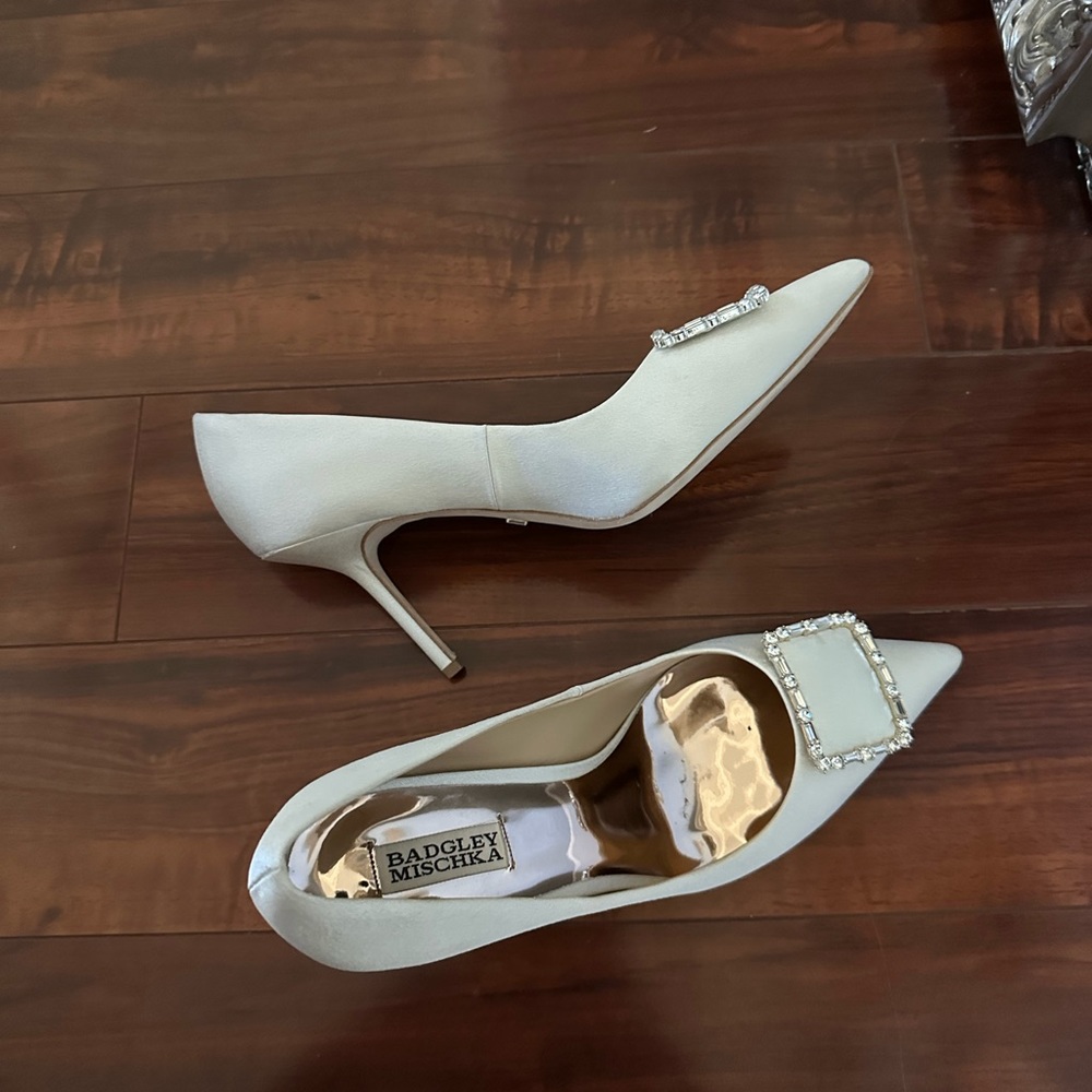 Badgley Mischka shoes